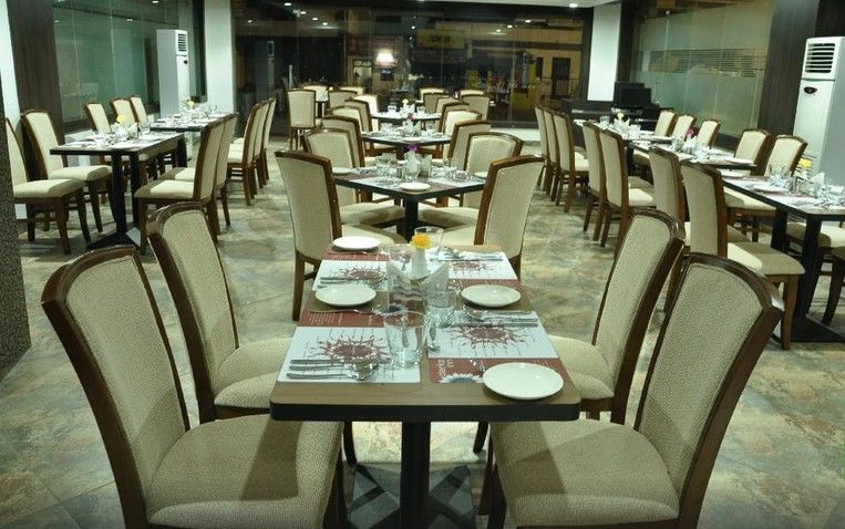 Grand Clarks Inn Badami Buitenkant foto