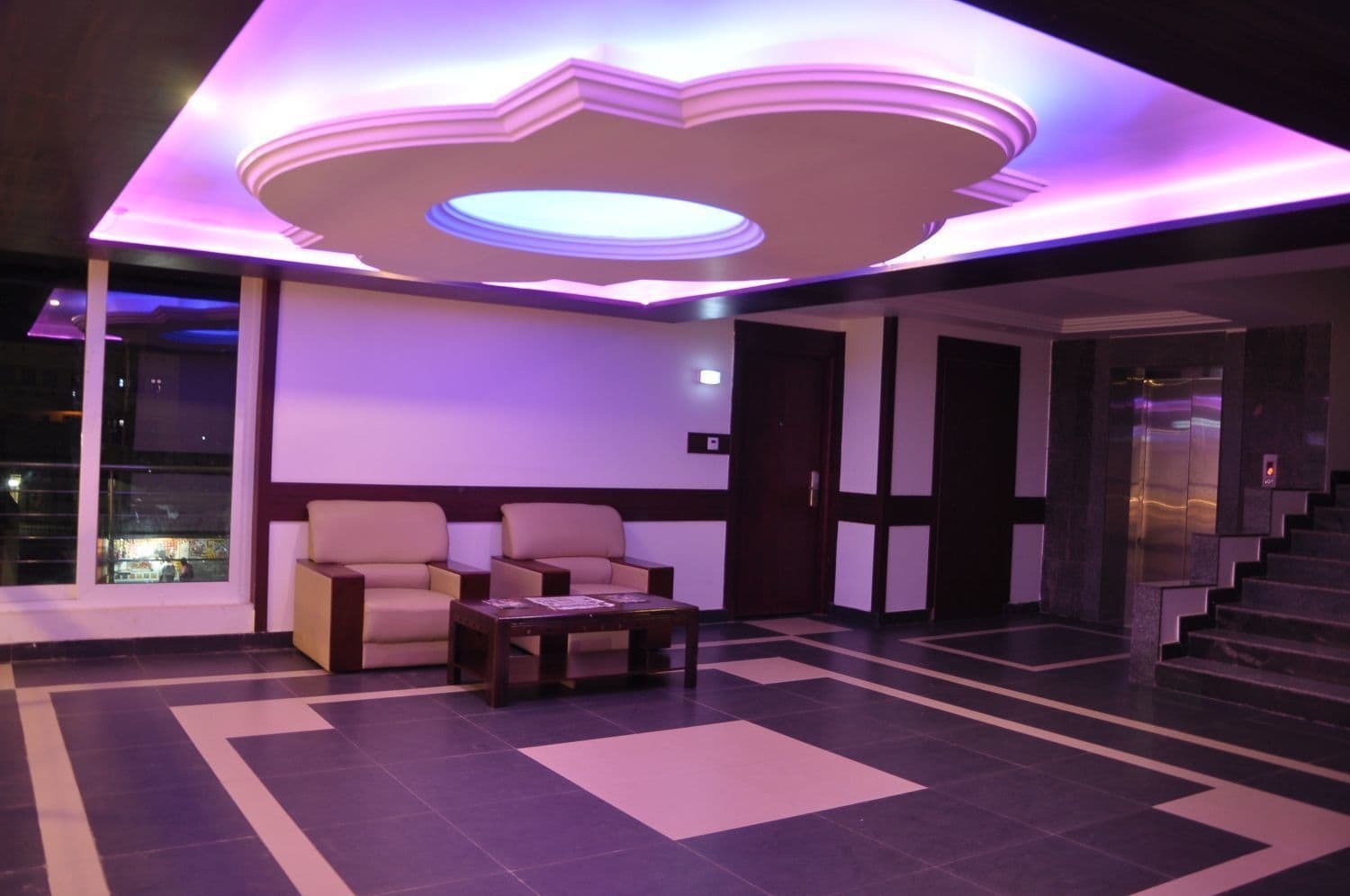 Grand Clarks Inn Badami Buitenkant foto